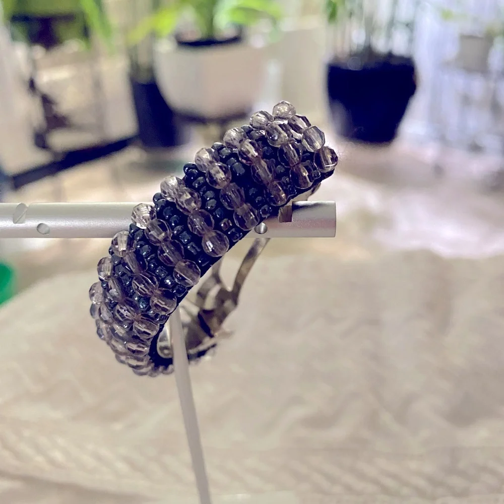 VINTAGE BEADED PONYTAIL HAIR CLIP - Picture 2 of 4